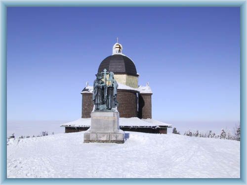 Chapel on the top of Radho��