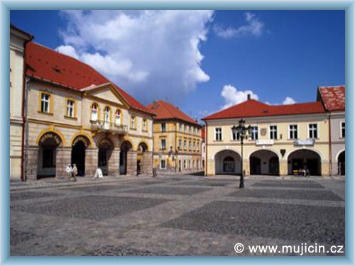 Ji��n - Town-square