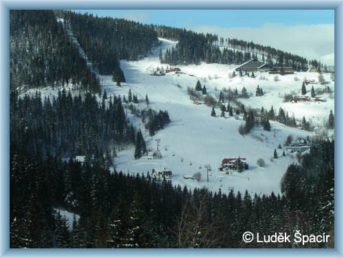 The ski slope Hn�d� vrch in Pec pod Sn�kou