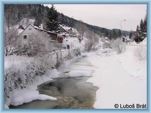 Velk� �pa - Frozen river