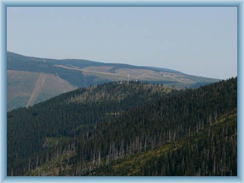 Medv�d�n from meadow of Pan�ava
