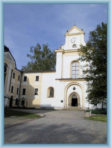 Castle in �d�r n. S�zavou