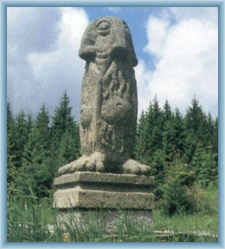 Statue of sprite at the saddle Sk��tek