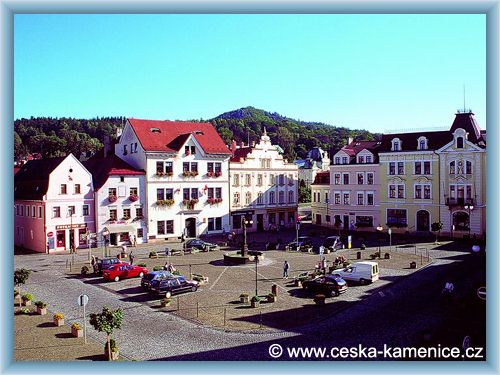 �esk� Kamenice - Town square