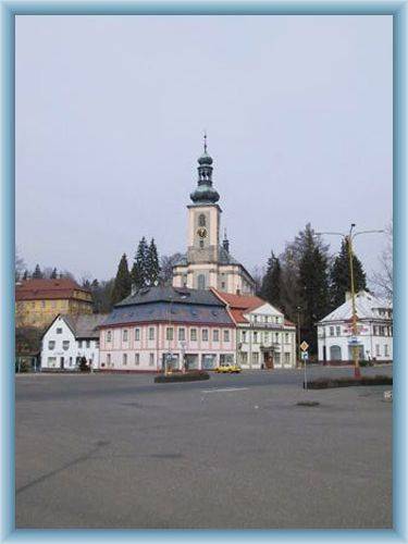 Kr�sn� L�pa - town square