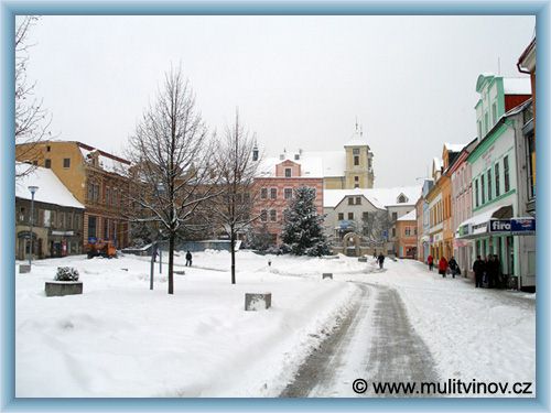 Litv�nov - Town square