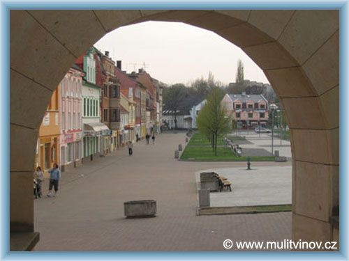 Litv�nov - Town square