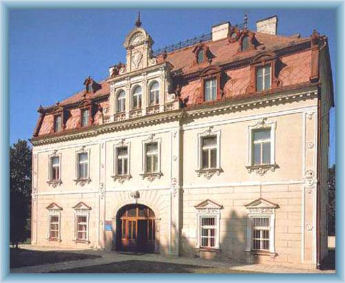 Textile Museum in A�