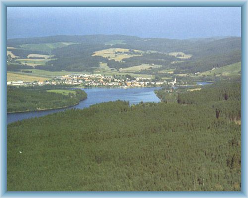 Frymburk and dam lake Lipno from V�tk�v k�men
