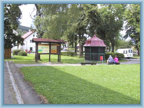 Centre of Srn�