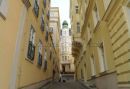 Apartment in Art Nouveau house at the colonnade