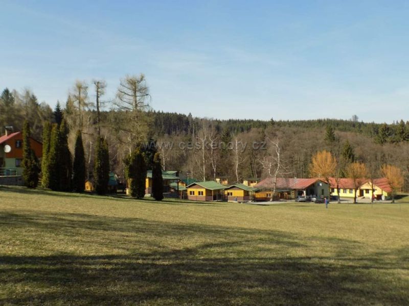 Camp Velkopařezitý