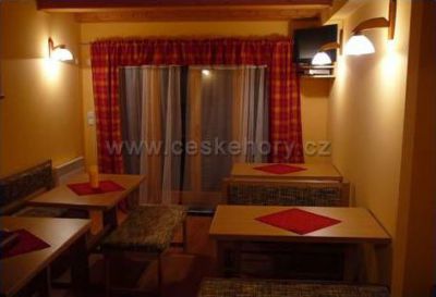 Apartment-house Klarka and bowling bar Schimmer