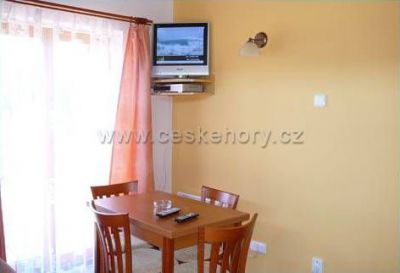 Apartment-house Klarka and bowling bar Schimmer