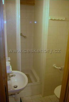 Lovecká chata and Supraphon