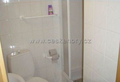 Lovecká chata and Supraphon