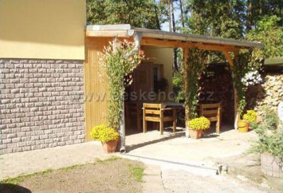 Pension by pond