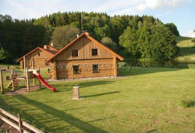 Woodenhouse Peklicko