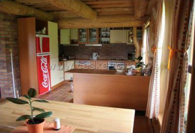 Woodenhouse Peklicko