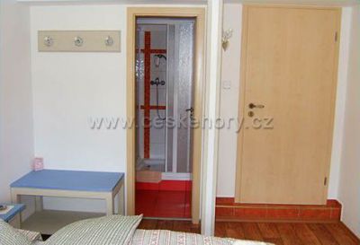 Gueshouse Silver Wind