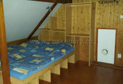 Gueshouse Tereza and Wendy