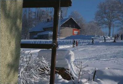 Cottage U pramene Nisy