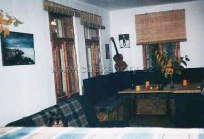 Cottage U pramene Nisy