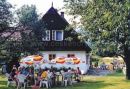 Family Pension U řeky