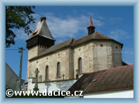 Dačice church